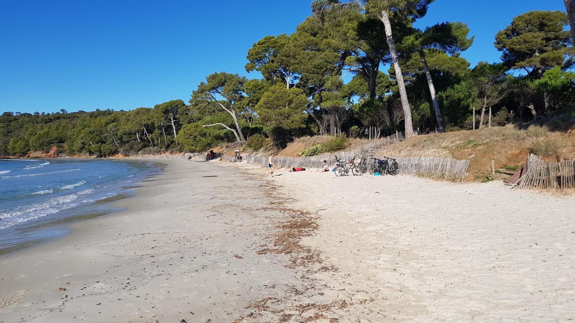 Apartamento Rez De Jardin T3 Recent Et Calme Au Nouvelles Terres A La Londe Les Maures Exterior foto