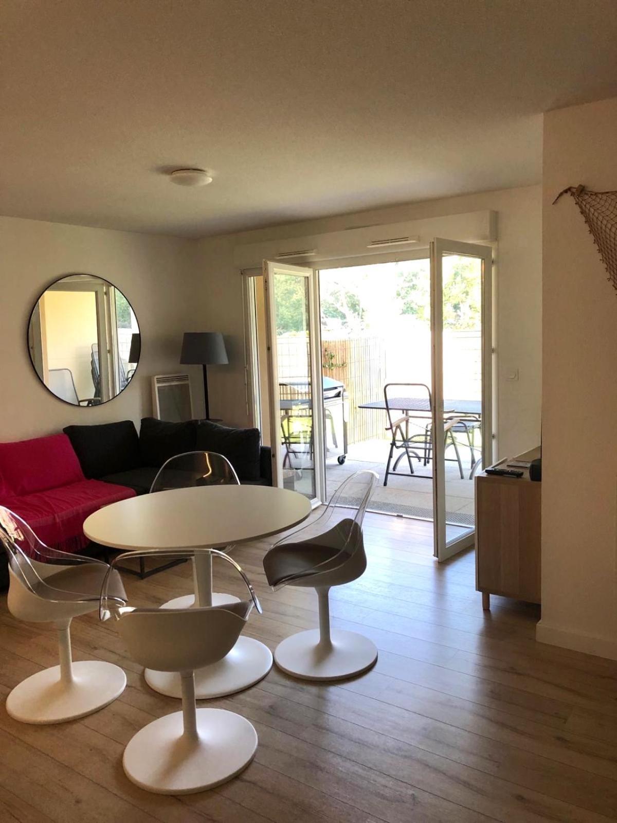 Apartamento Rez De Jardin T3 Recent Et Calme Au Nouvelles Terres A La Londe Les Maures Exterior foto